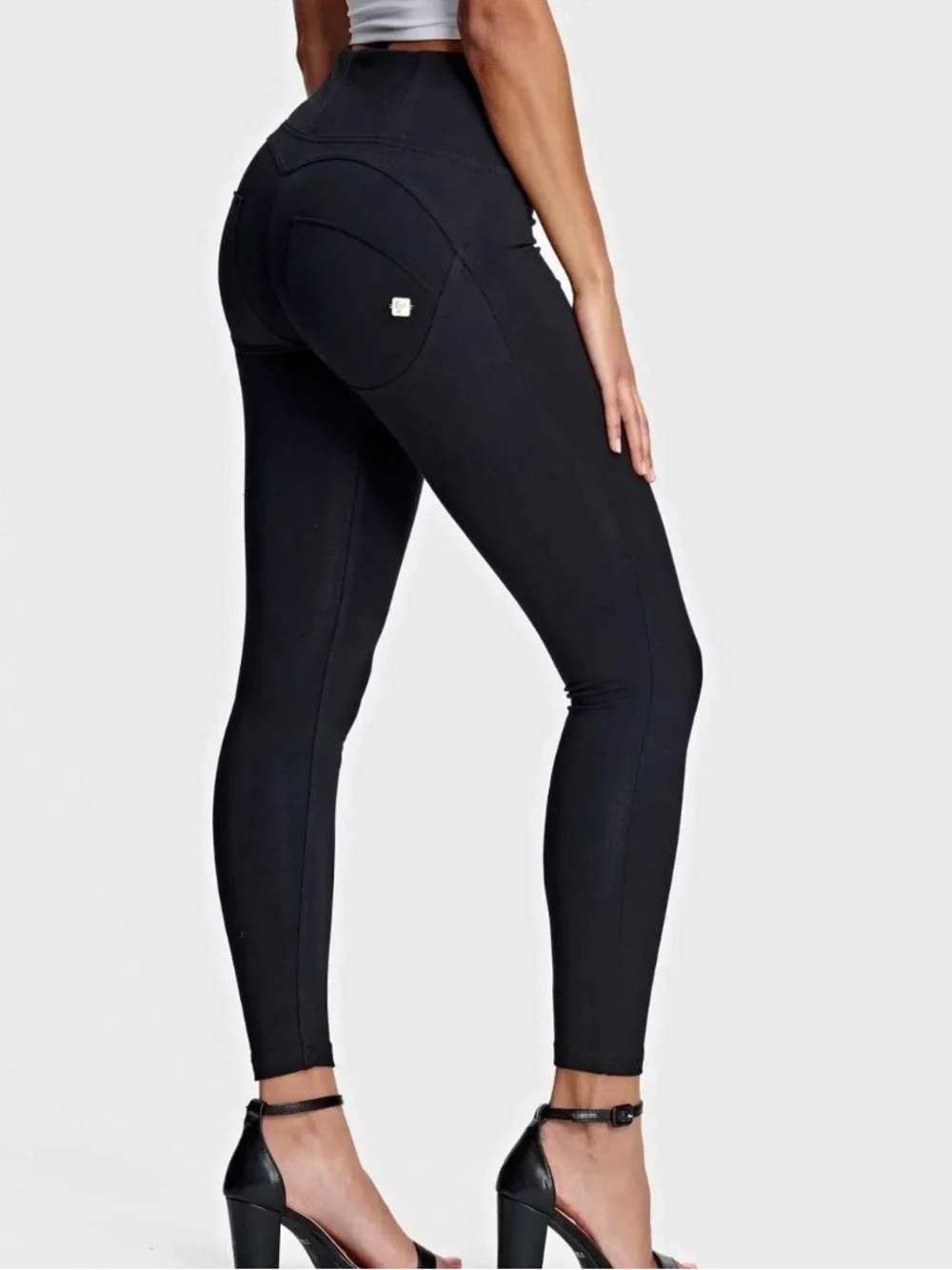 Freddy WRUP Fashion - High Waisted - Ankle Length - Black Size Medium NEW NWT